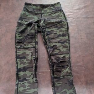 Camo workout leggings